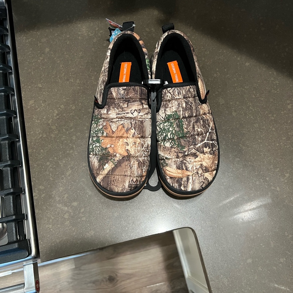 Ozark Trail mens Camouflage Slip-On Slippers